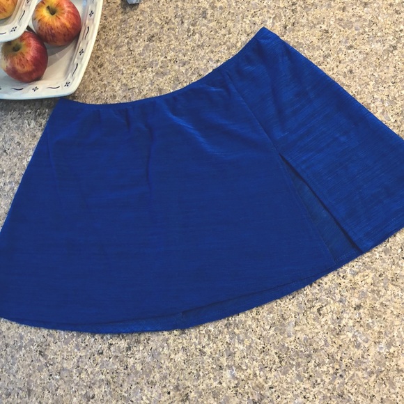 La Blanca Other - La Blanca Swim Skirt Cover Up Blue Size M
